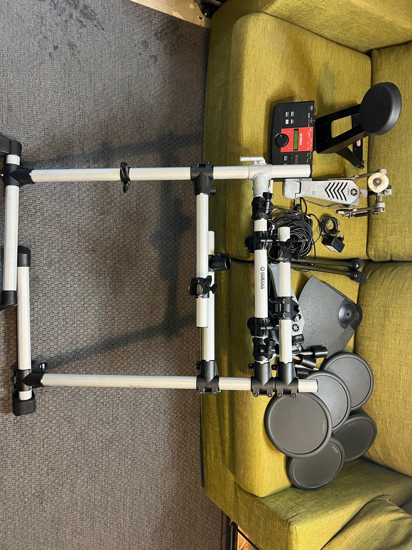 Yamaha dtxplorer batteria elettronica . Pedale hi hat rotto da acquistare a parte