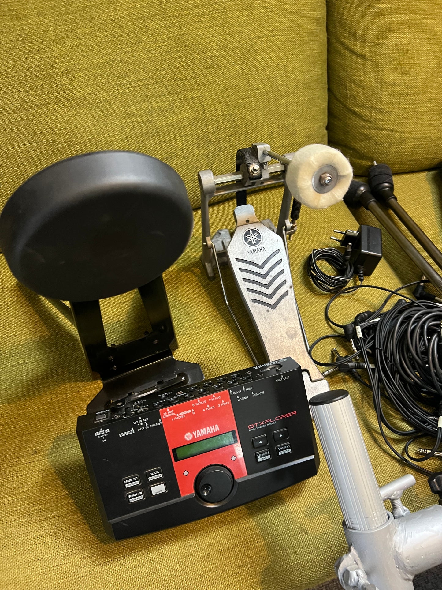 Yamaha dtxplorer batteria elettronica . Pedale hi hat rotto da acquistare a parte