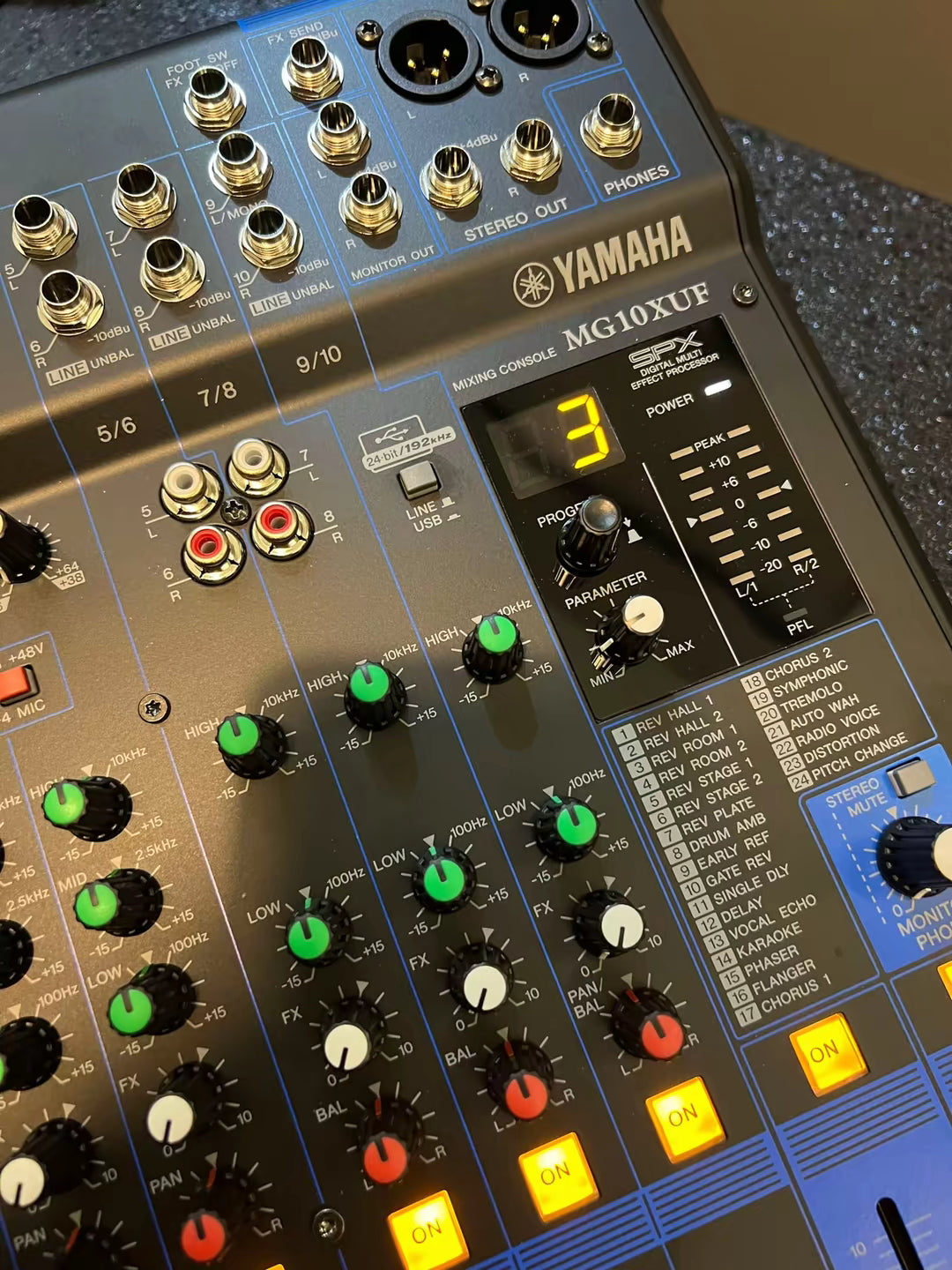 Yamaha Mg10xuf Mixer 10 Canali USB Professionale Perfetto 1 Anno Garanzia