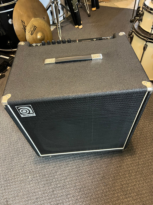 AMPEG HP115HP AMPLIFICATORE COMBO PER BASSO PROFESSIONALE USATO